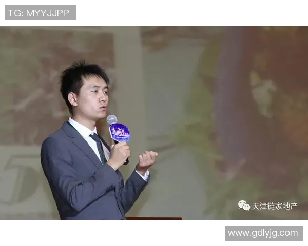 《逆风飞扬：一名年轻运动员的梦想与奋斗之路》