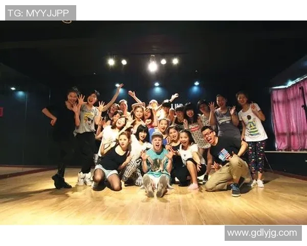 街舞战术解析：上海街舞队如何构建高效盯防体系与战术配合