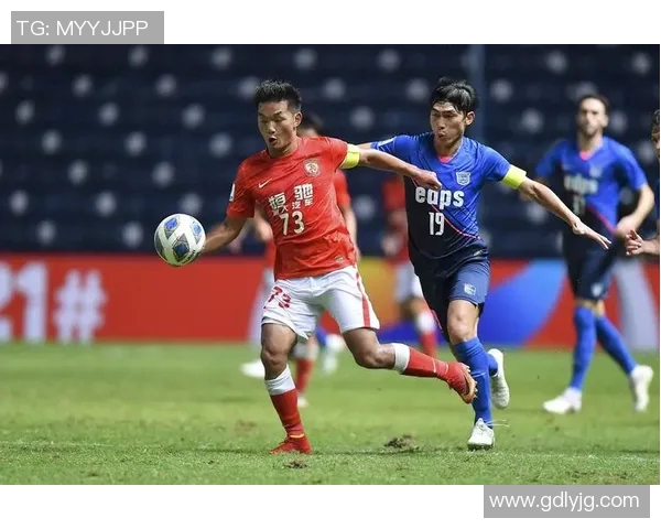 广州足球队的控制革新探索与发展路径分析及未来展望